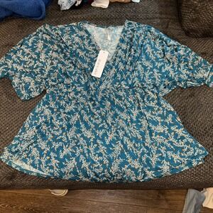 Dear Scarlett Womens‎ Teal Floral Medium Blouse Short Sleeve V-Neckline NEW